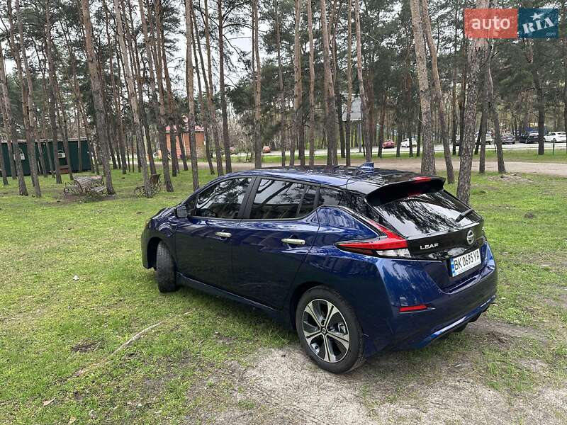 Хетчбек Nissan Leaf 2020 в Києві