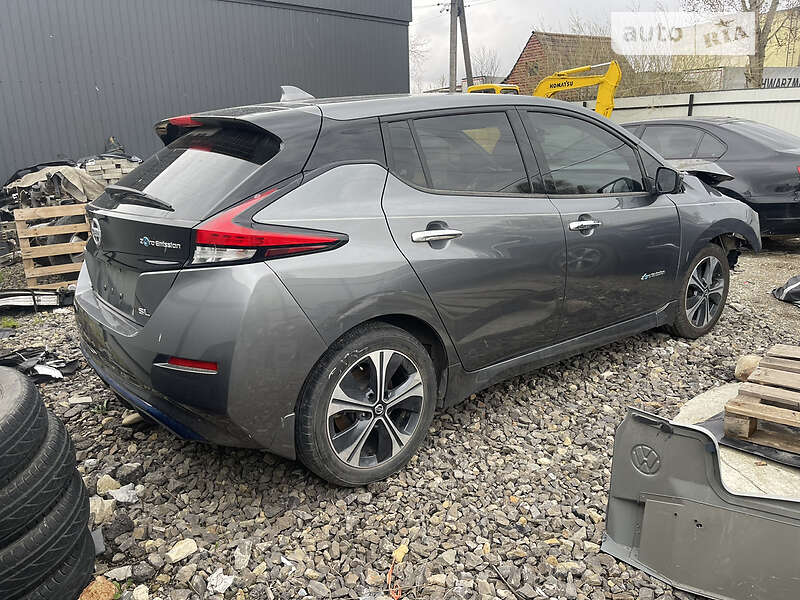 Хетчбек Nissan Leaf 2018 в Івано-Франківську фото 2 Хетчбек Nissan Leaf 2018 в Івано-Франківську