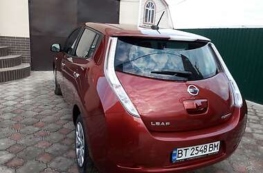 Хэтчбек Nissan Leaf 2014 в Херсоне