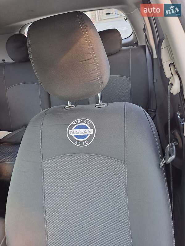 Хетчбек Nissan Leaf 2016 в Києві фото 7 Хетчбек Nissan Leaf 2016 в Києві