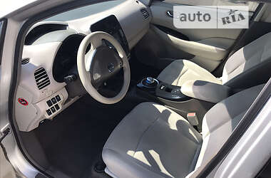 Хетчбек Nissan Leaf 2012 в Кропивницькому