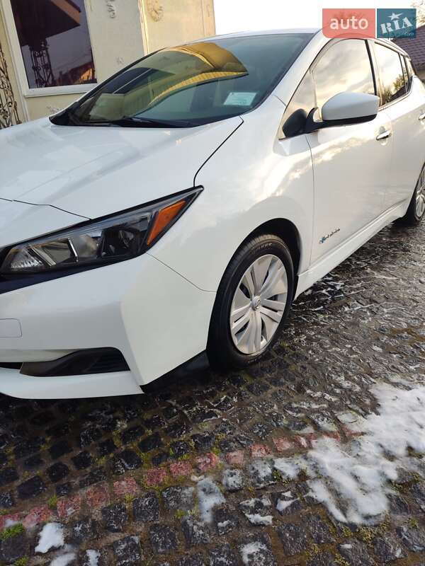 Хэтчбек Nissan Leaf 2018 в Житомире фото 10 Хэтчбек Nissan Leaf 2018 в Житомире