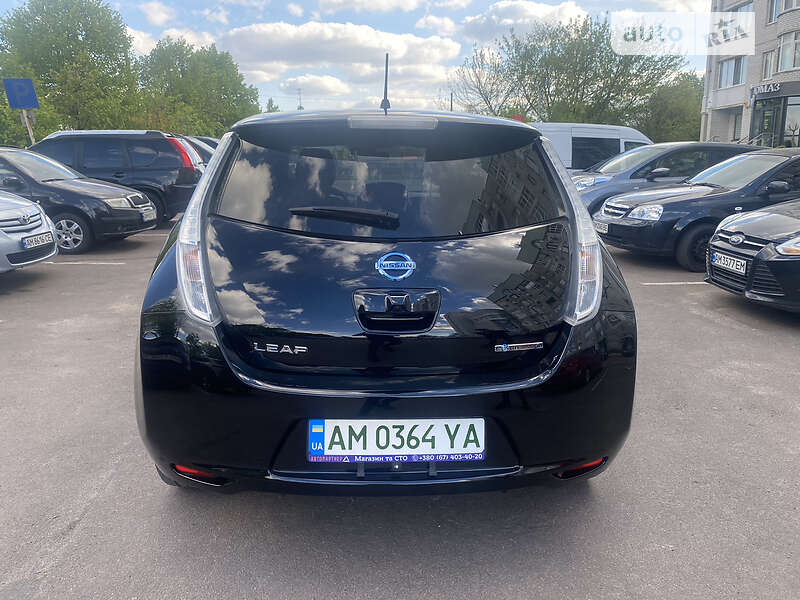 Хэтчбек Nissan Leaf 2016 в Житомире