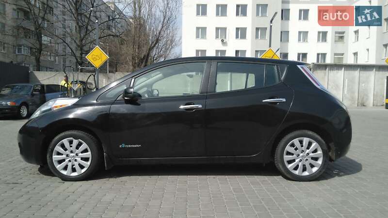 Хетчбек Nissan Leaf 2014 в Харкові
