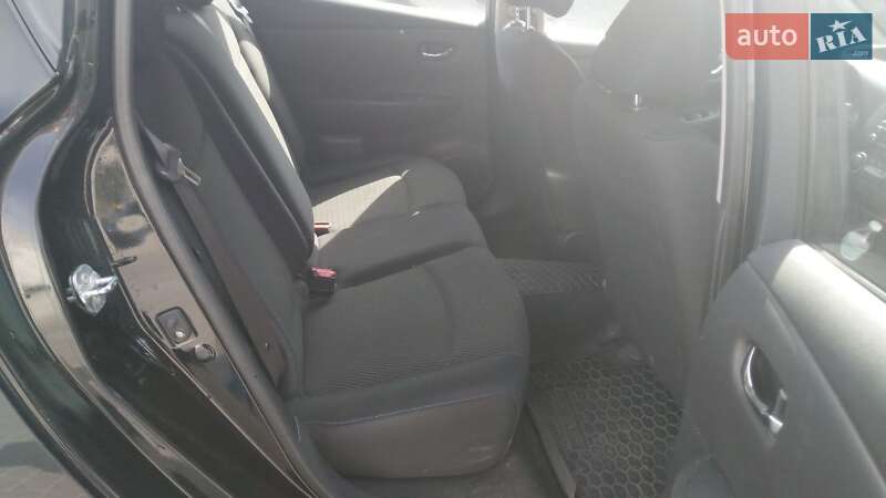 Хетчбек Nissan Leaf 2014 в Харкові