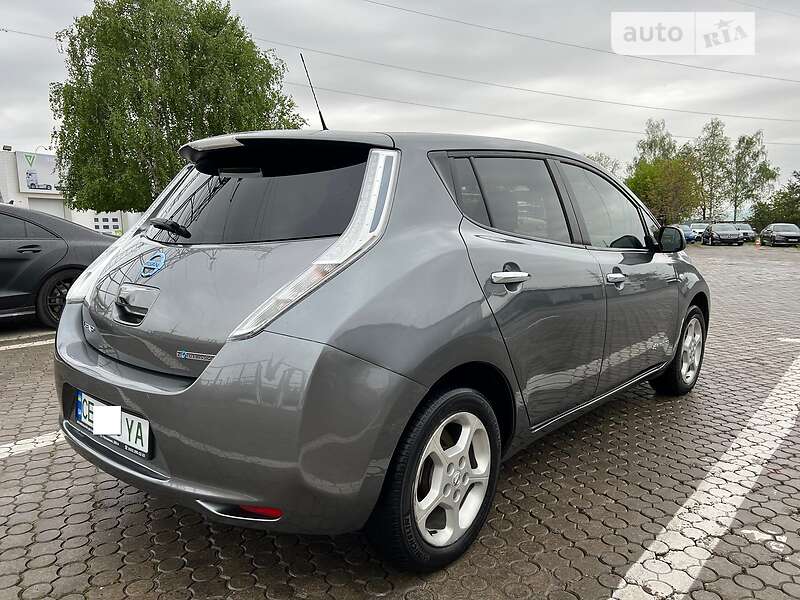 Хэтчбек Nissan Leaf 2017 в Черновцах