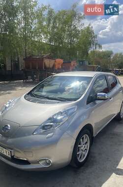 Хэтчбек Nissan Leaf 2014 в Звягеле