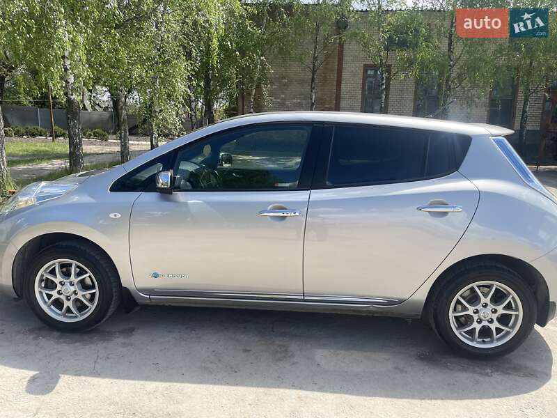 Хетчбек Nissan Leaf 2014 в Звягелі фото 8 Хетчбек Nissan Leaf 2014 в Звягелі