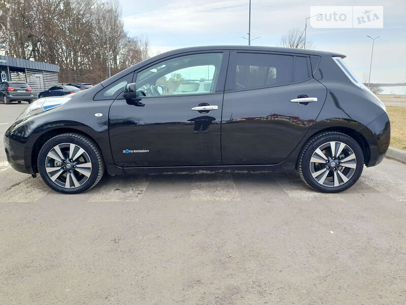 Хэтчбек Nissan Leaf 2016 в Виннице