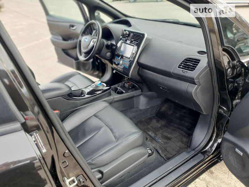 Хэтчбек Nissan Leaf 2016 в Виннице