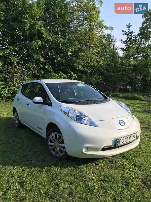 Хетчбек Nissan Leaf 2013 в Львові