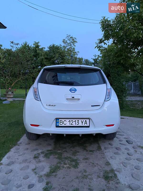Хетчбек Nissan Leaf 2013 в Львові