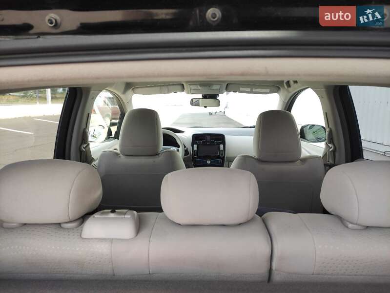 Хэтчбек Nissan Leaf 2012 в Белгороде-Днестровском