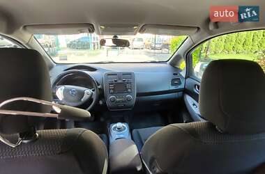 Хэтчбек Nissan Leaf 2015 в 
