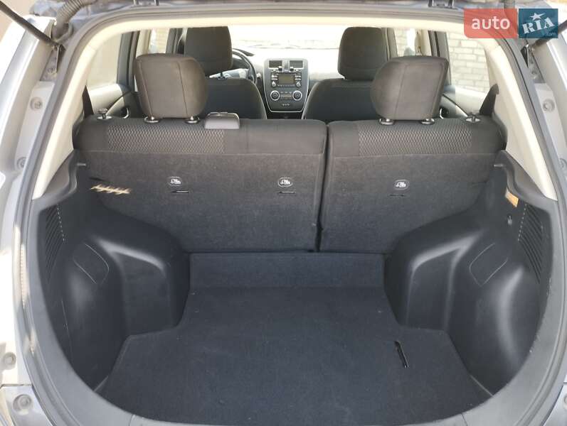 Хэтчбек Nissan Leaf 2013 в Нововолынске