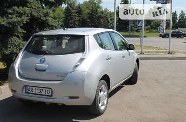 Хэтчбек Nissan Leaf 2011 в Лозовой