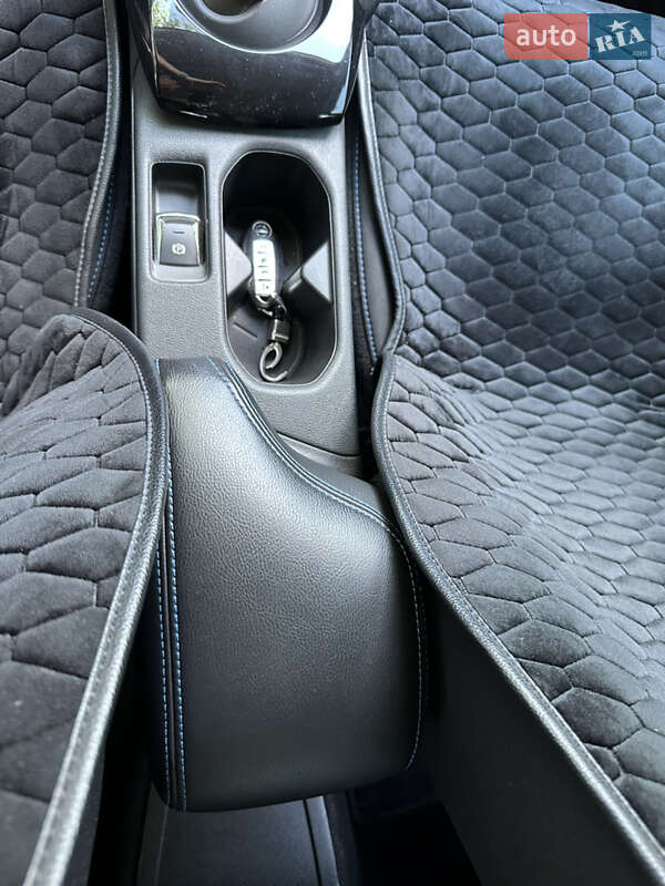 Хетчбек Nissan Leaf 2020 в Ізмаїлі