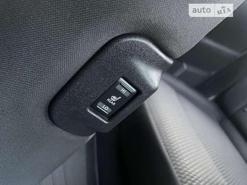Хэтчбек Nissan Leaf 2014 в Днепре