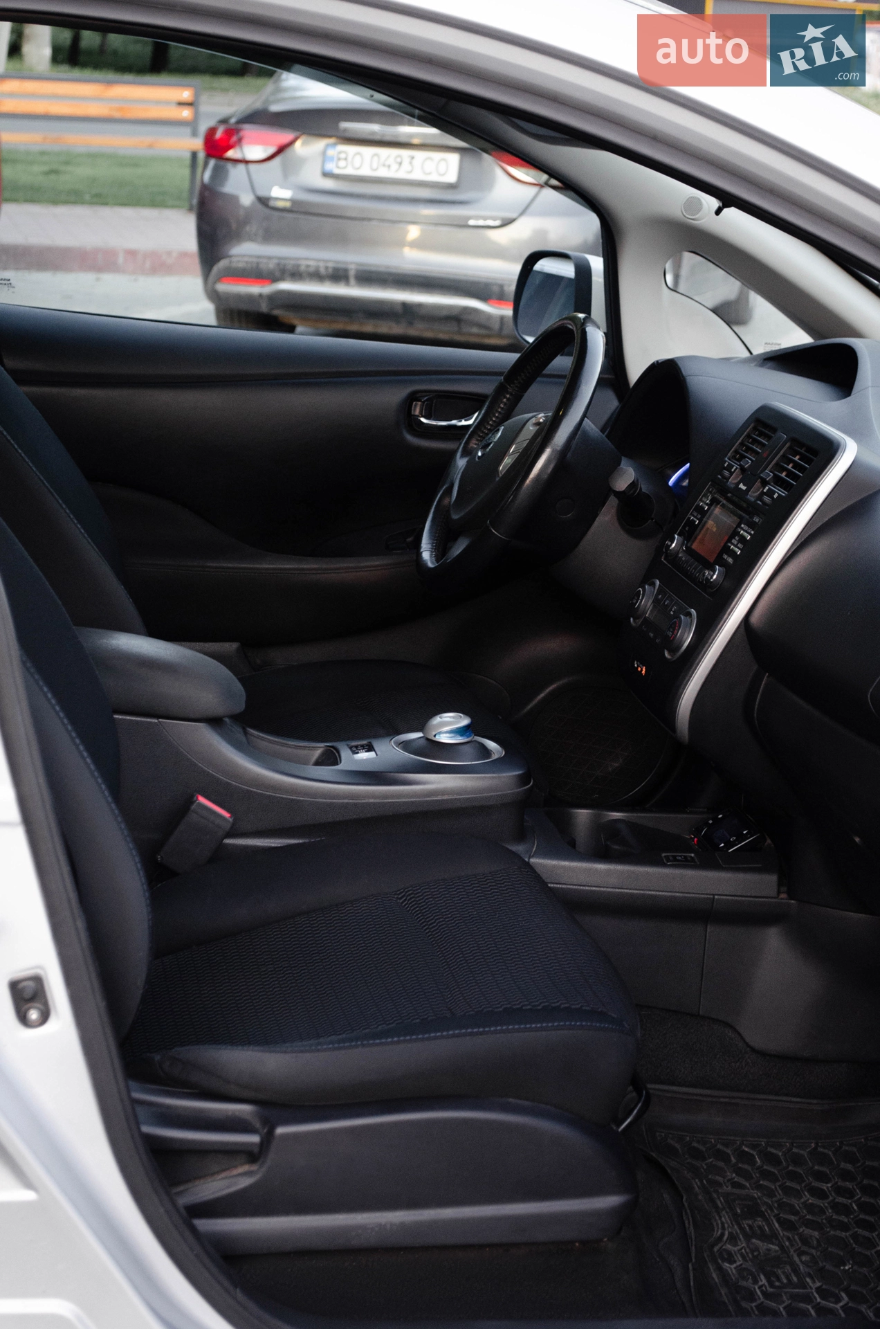 2015 Nissan Leaf - мініатюра 28