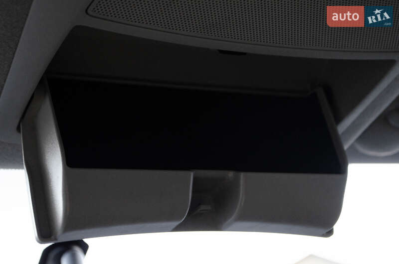 Хетчбек Nissan Leaf 2015 в Хмельницькому