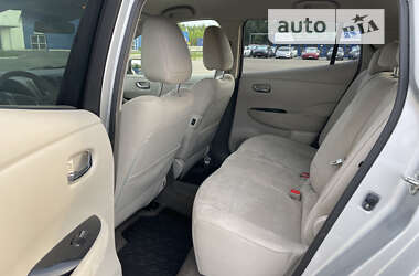 Хетчбек Nissan Leaf 2012 в 