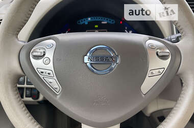 Хетчбек Nissan Leaf 2012 в 