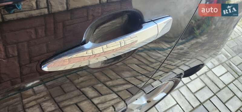 Хэтчбек Nissan Leaf 2014 в Львове