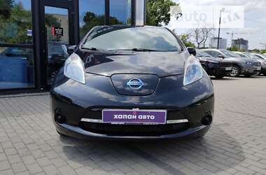Хэтчбек Nissan Leaf 2014 в 