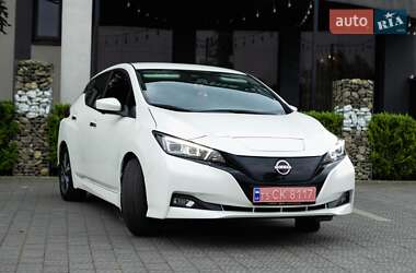 Хэтчбек Nissan Leaf 2020 в 