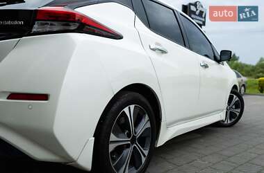 Хэтчбек Nissan Leaf 2020 в 