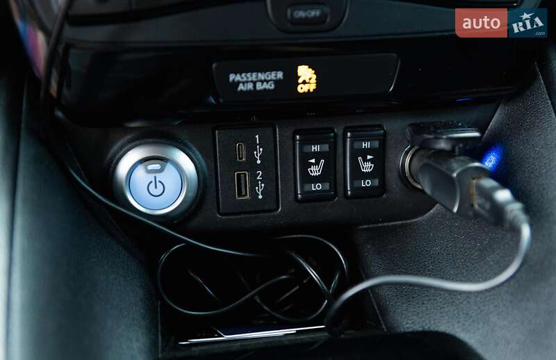 Хэтчбек Nissan Leaf 2020 в Стрые