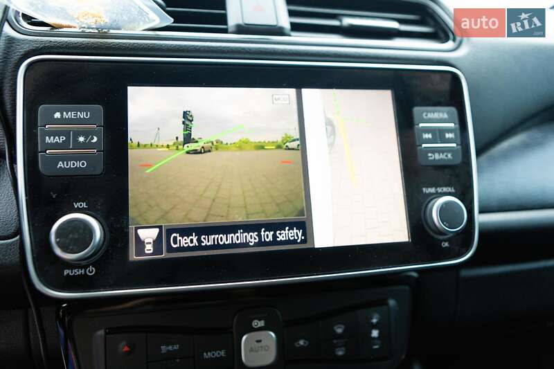 Хэтчбек Nissan Leaf 2020 в Стрые