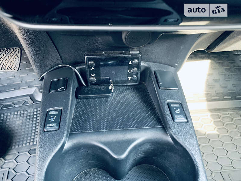 Хэтчбек Nissan Leaf 2013 в Полтаве