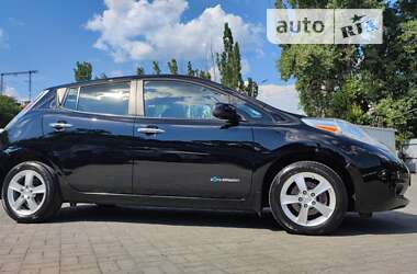 Хэтчбек Nissan Leaf 2013 в Днепре