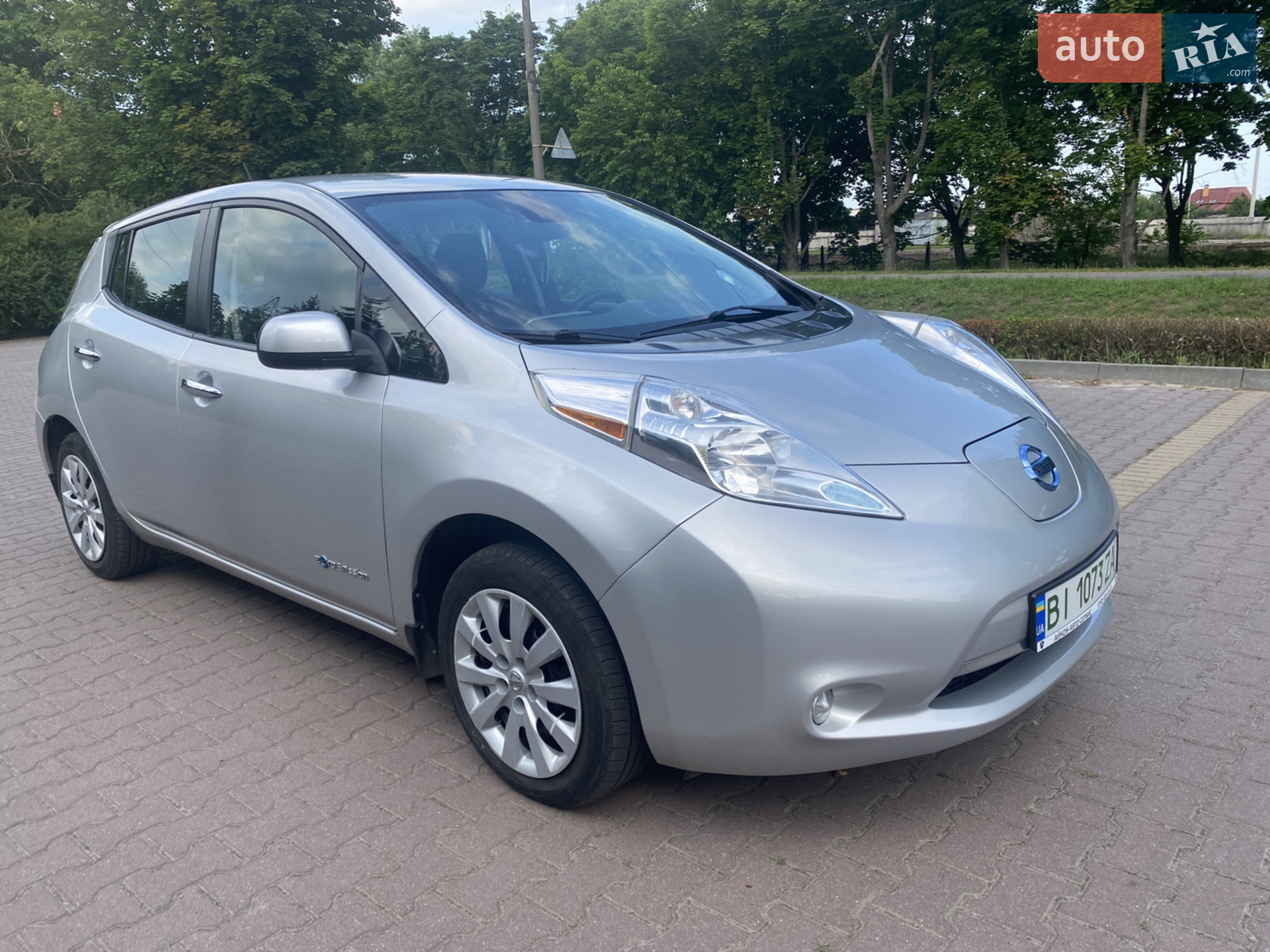 2017 Nissan Leaf - мініатюра 4
