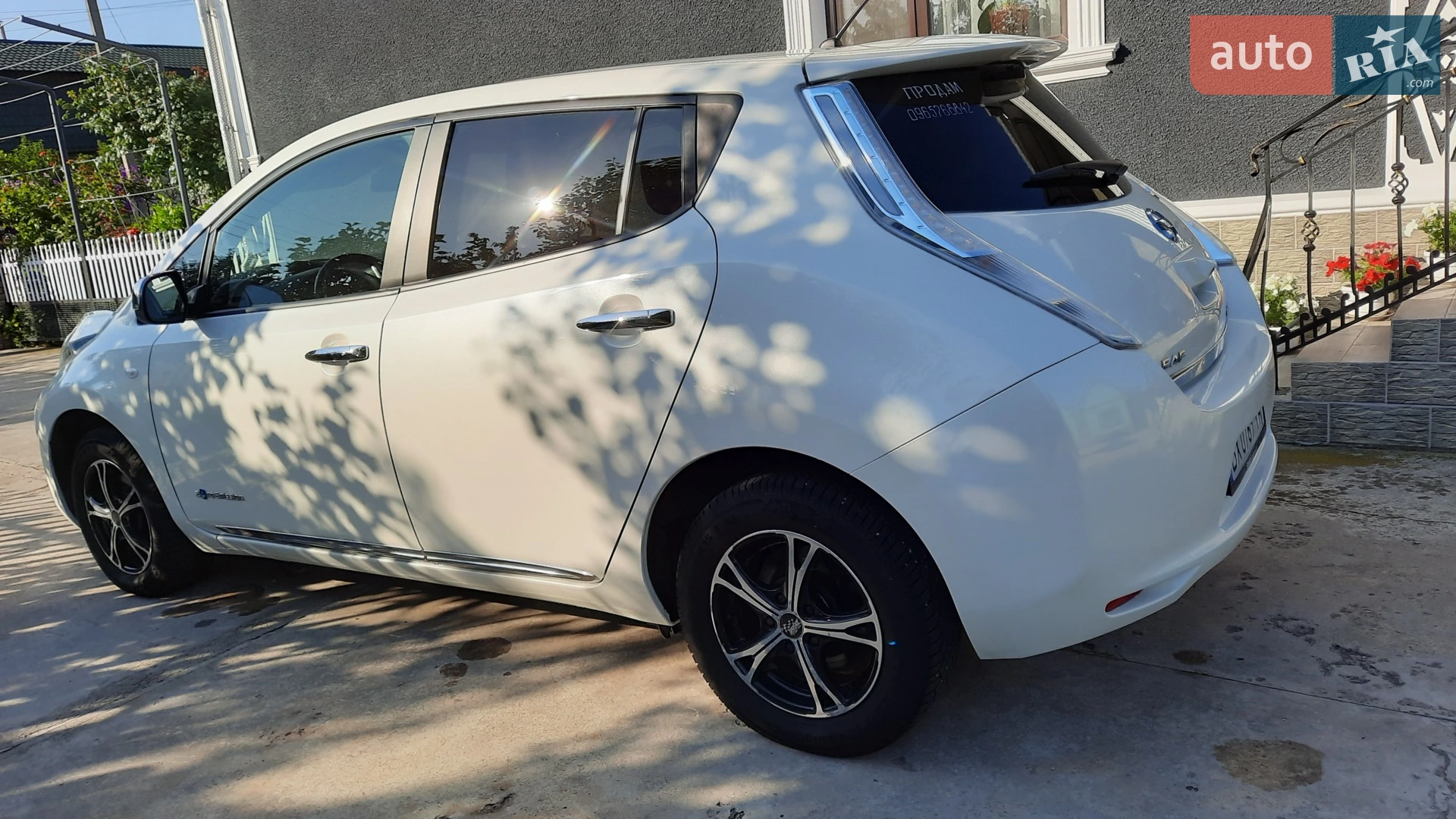2014 Nissan Leaf - мініатюра 3