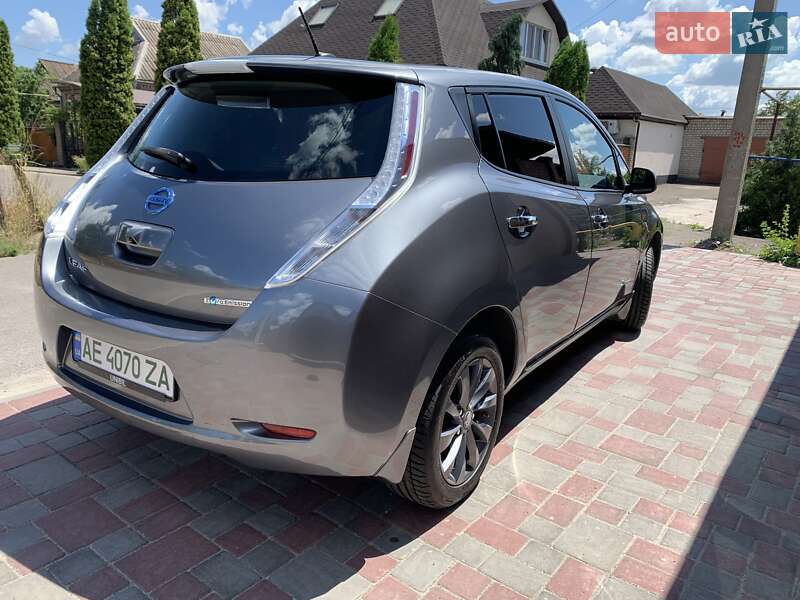 Хэтчбек Nissan Leaf 2014 в Кривом Роге фото 7 Хэтчбек Nissan Leaf 2014 в Кривом Роге
