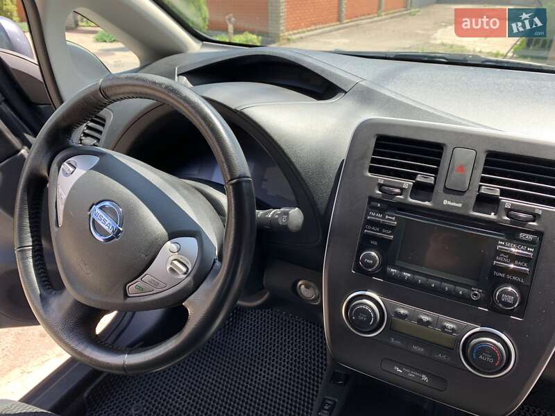 Хэтчбек Nissan Leaf 2014 в Кривом Роге фото 22 Хэтчбек Nissan Leaf 2014 в Кривом Роге