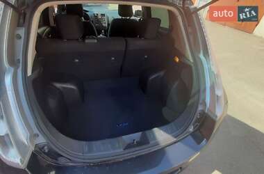 Хэтчбек Nissan Leaf 2013 в 