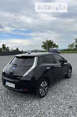 Хетчбек Nissan Leaf 2017 в Чернівцях