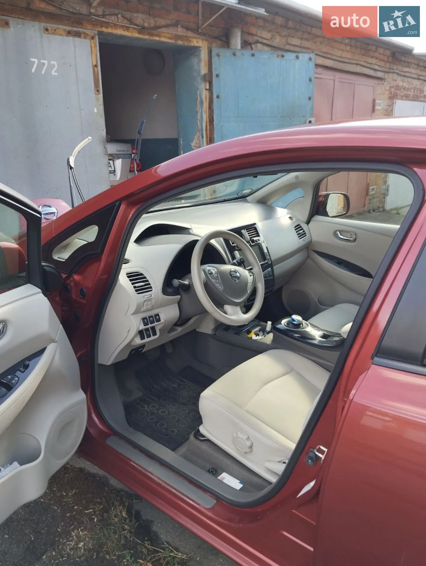 2012 Nissan Leaf - мініатюра 11