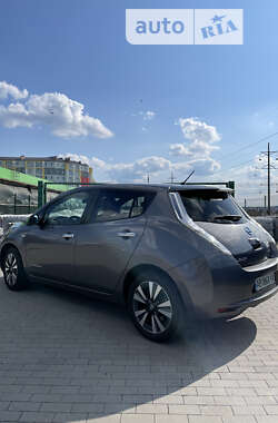 Хэтчбек Nissan Leaf 2015 в Виннице