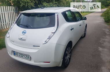 Хетчбек Nissan Leaf 2014 в Нікополі