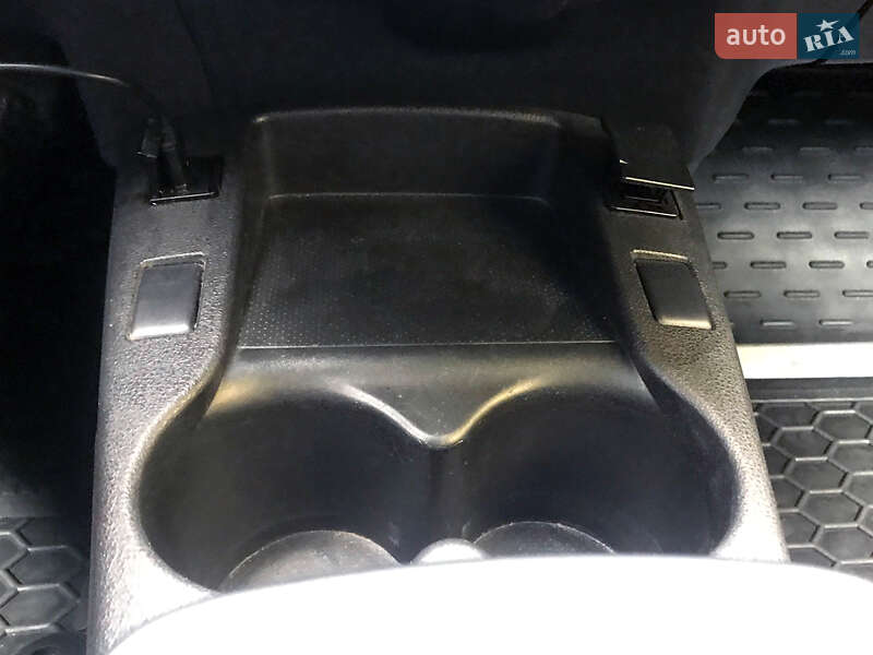 Хэтчбек Nissan Leaf 2014 в Львове фото 22 Хэтчбек Nissan Leaf 2014 в Львове