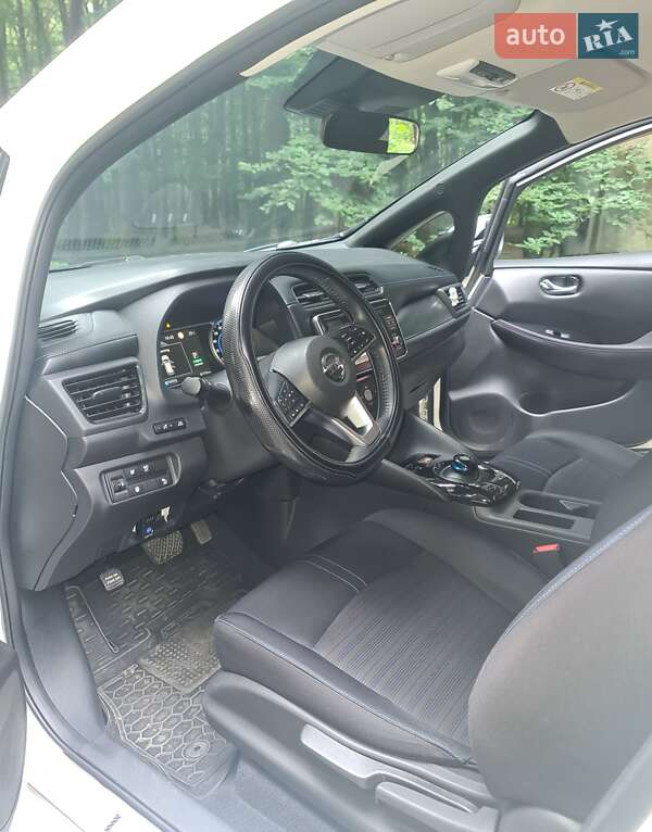 Хетчбек Nissan Leaf 2018 в Львові фото 6 Хетчбек Nissan Leaf 2018 в Львові