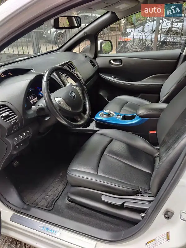 Nissan Leaf 2013 VIN 1N4AZ0CP3DC404357 фото оголошення 8 з 40