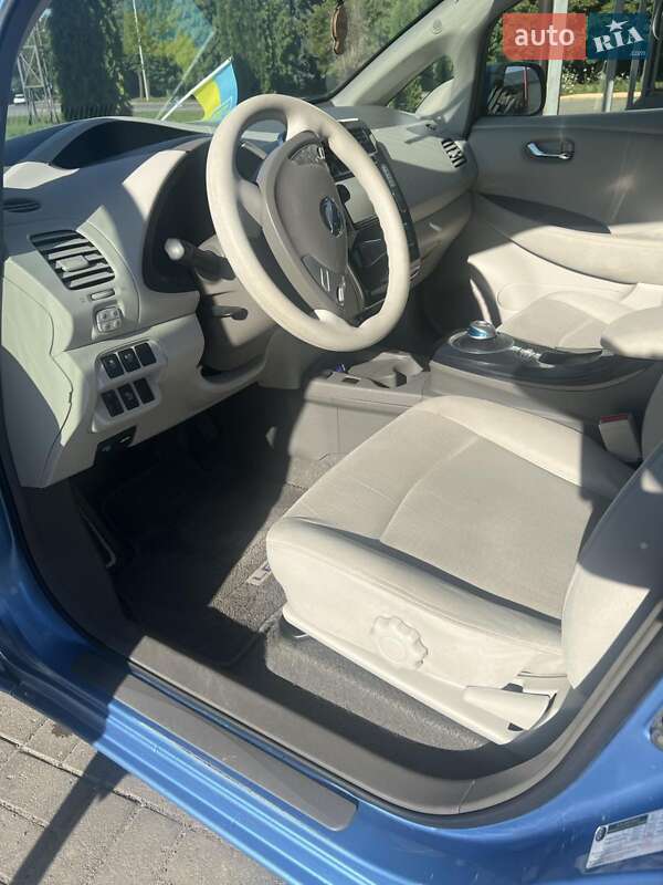 Хэтчбек Nissan Leaf 2011 в Дубно фото 3 Хэтчбек Nissan Leaf 2011 в Дубно