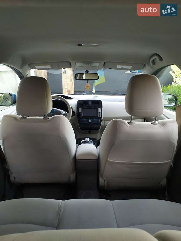 Хэтчбек Nissan Leaf 2011 в Дубно фото 8 Хэтчбек Nissan Leaf 2011 в Дубно