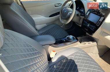 Хэтчбек Nissan Leaf 2014 в 