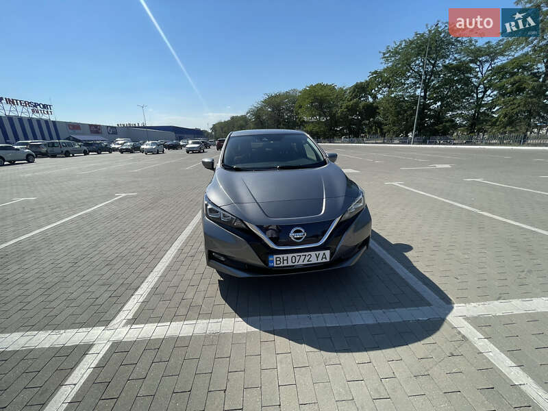 Хэтчбек Nissan Leaf 2019 в Одессе